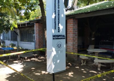 fabricacion de totems publicitarios