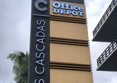 fabricacion de totems publicitarios